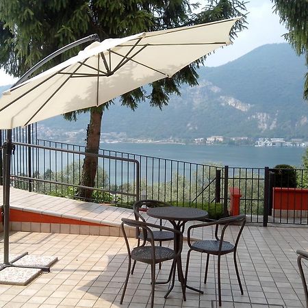 Hotel Empire Resort Iseo Bagian luar foto