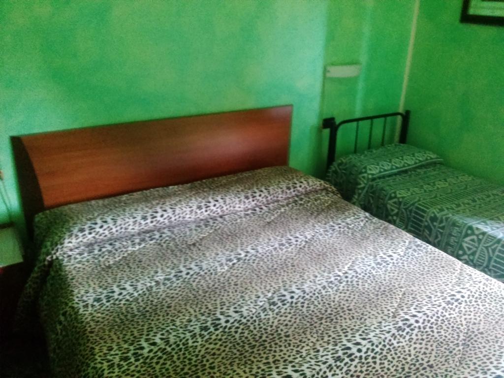 Hotel Empire Resort Iseo Ruang foto