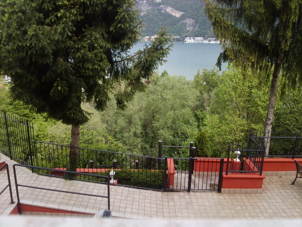 Hotel Empire Resort Iseo Ruang foto